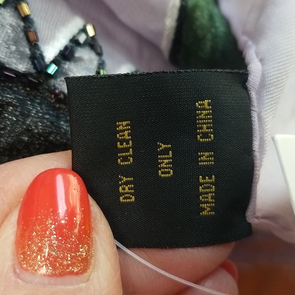 🌸NWT LUCY SILK Scarf🌸 - Picture 8 of 8